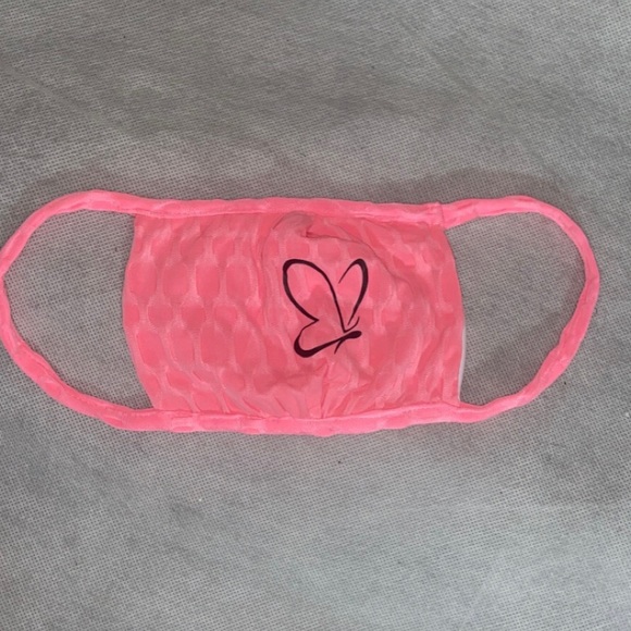 Signature Jacket, Ruched Jogger And Mask Set - Picture 4 of 4